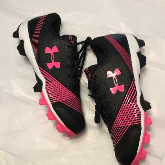 Under Armour Shoes - Women's UA Glyde Rubber Molded Softball Cleats 8.5